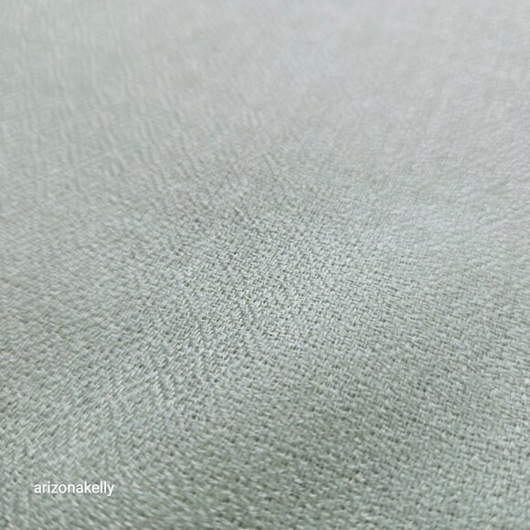 NWOT Cashmere Woven Lightweight Scarf Mint Green - Picture 8 of 10